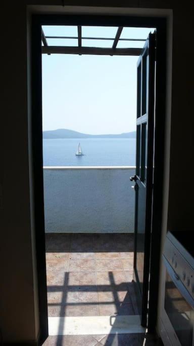 Villa With Breathtaking Views And Private Beach Agios Dimitrios  Luaran gambar