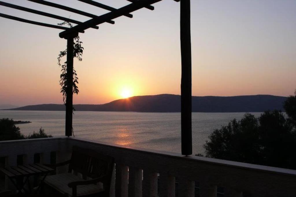 Villa With Breathtaking Views And Private Beach Agios Dimitrios  Luaran gambar